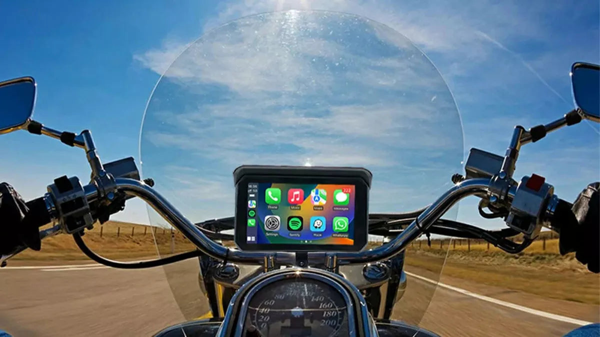 Dashcam moto installé sur guidon - système d'enregistrement pour motards
